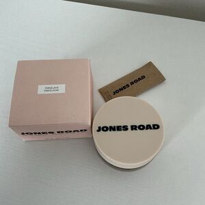 Jones Road What the Foundation Porcelain with spatula
